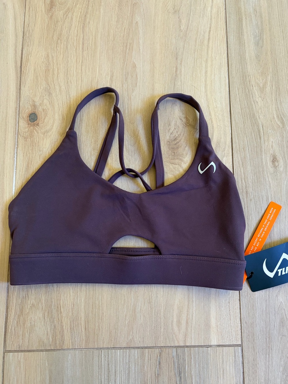 TLF Apparel Neocloud Keyhole sports bra